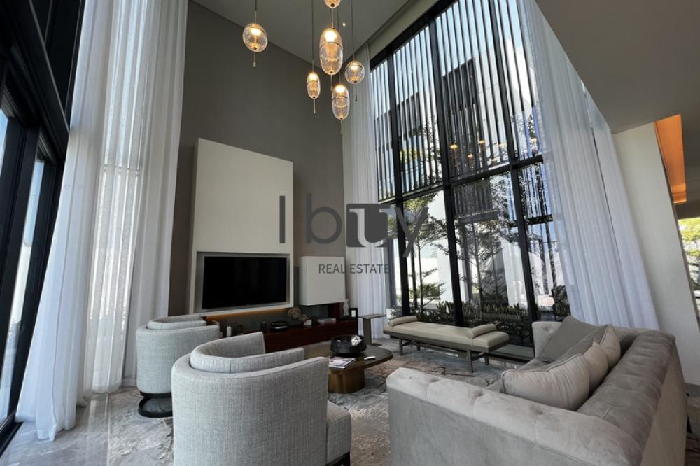 Single Row| Corner Unit | Close To Park | Hot Deal