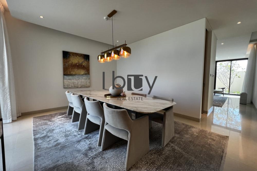 Corner Unit| Close To Park | Light Finishing | POD