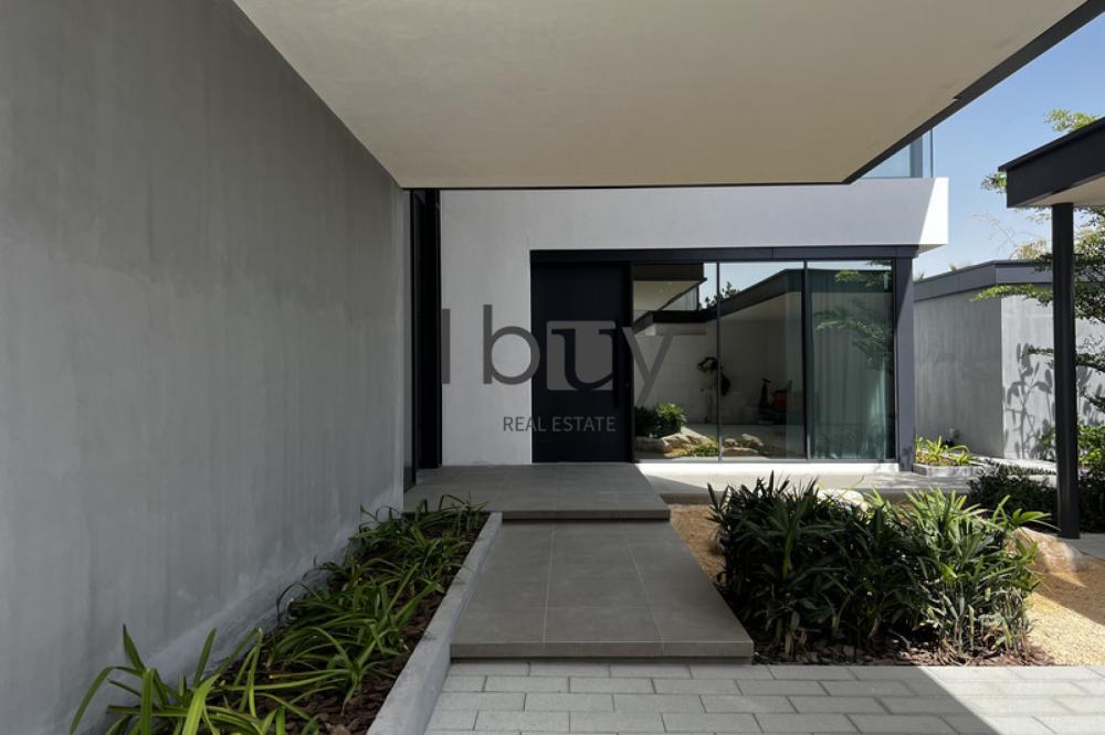 Corner Unit| Close To Park | Light Finishing | POD