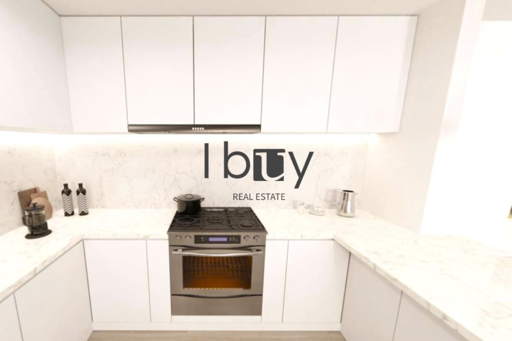 Limited 4 BR | End Unit | Hot Deal | Near To Park