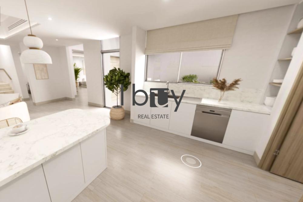 Limited 4 BR | End Unit | Hot Deal | Near To Park