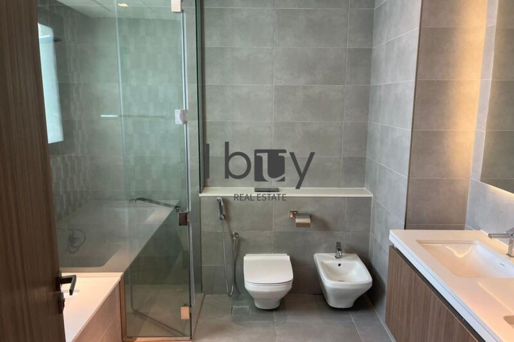 Ready To Move In |Single Row | Mid Unit | Hot Deal