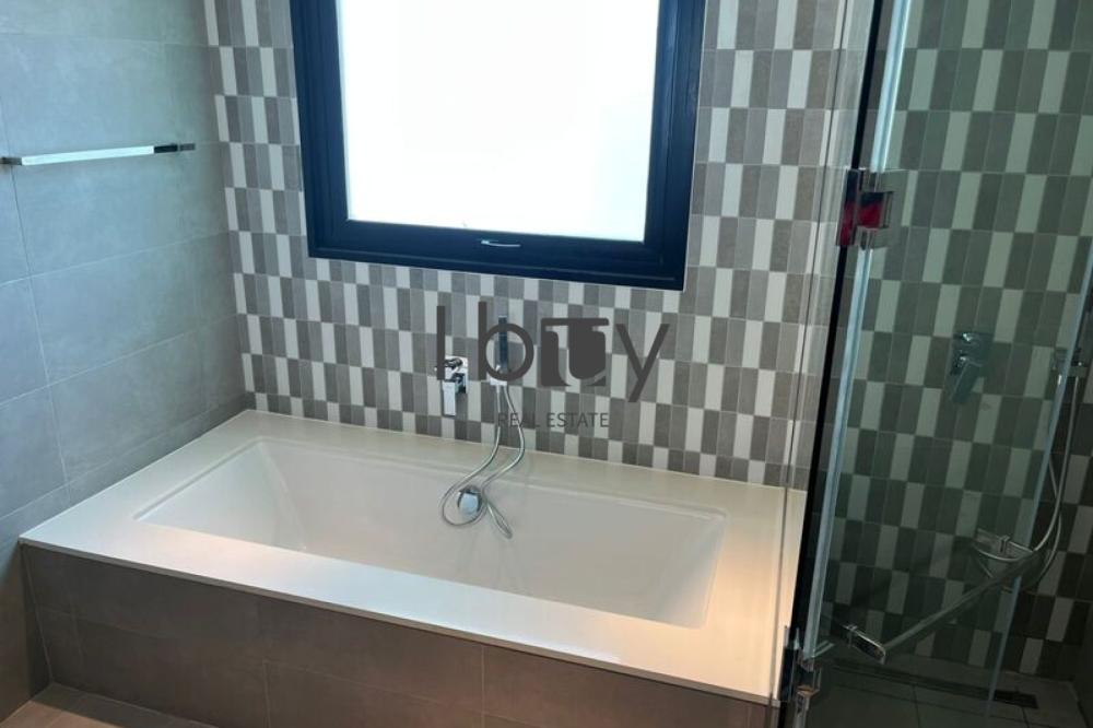 Ready To Move In |Single Row | Mid Unit | Hot Deal