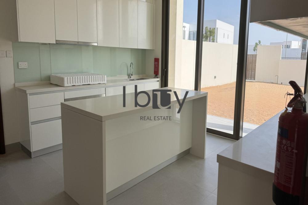 Second Row | Partial Sea View | Ready With Keys |