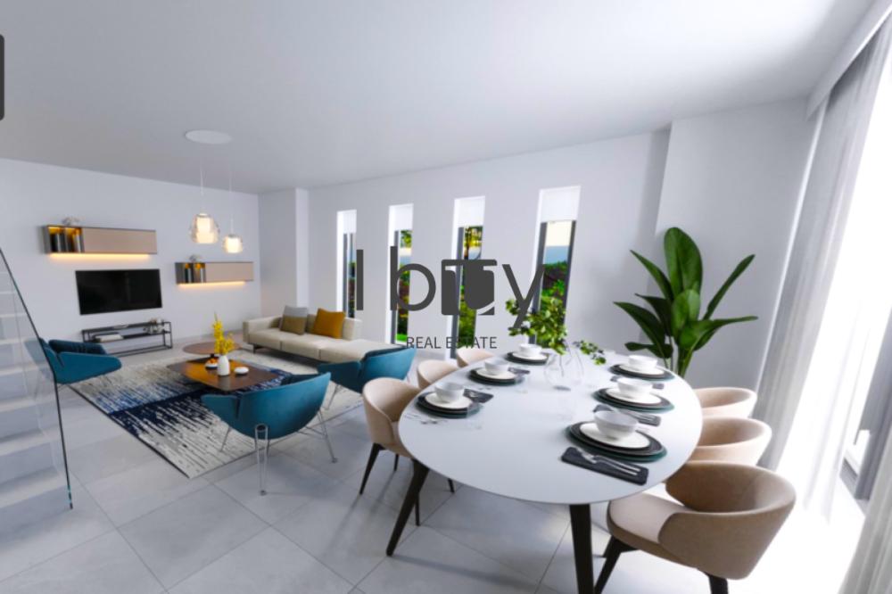 Corner Single Row | Large Plot | Elite Community