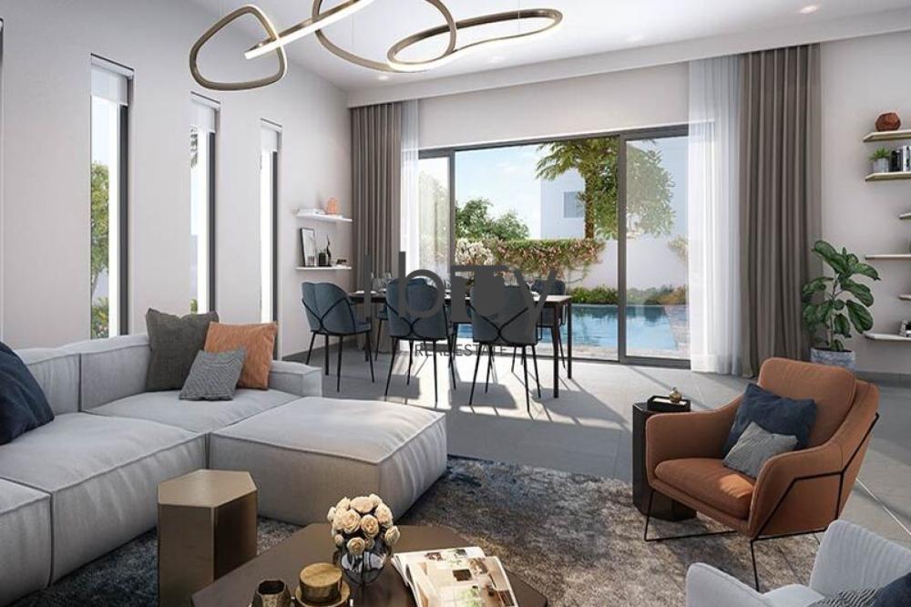 Single Row | Pool View | Corner | Large Plot |