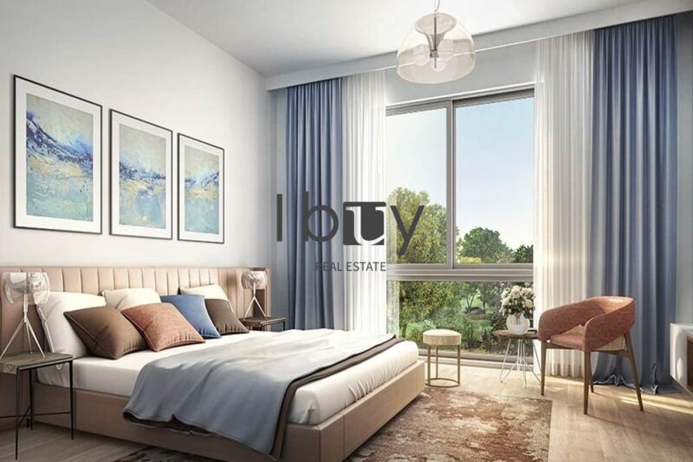 Single Row | Pool View | Corner | Large Plot |