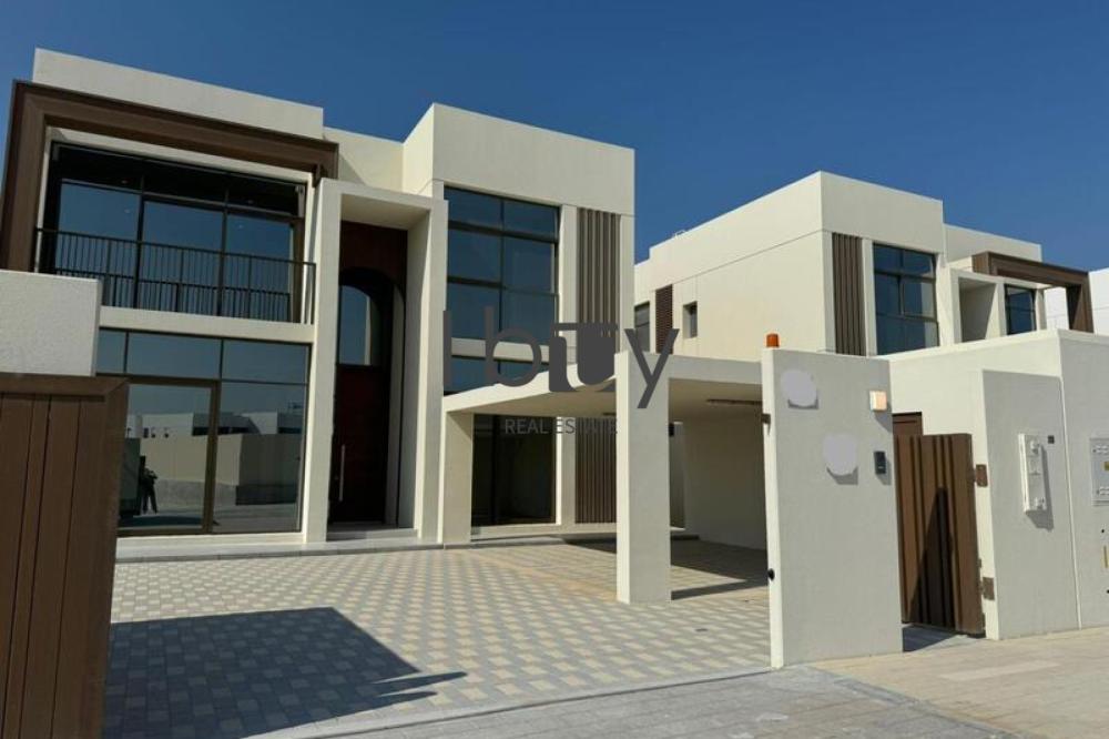 V4 In Souk  | Single Row | Corner Unit | Brand New