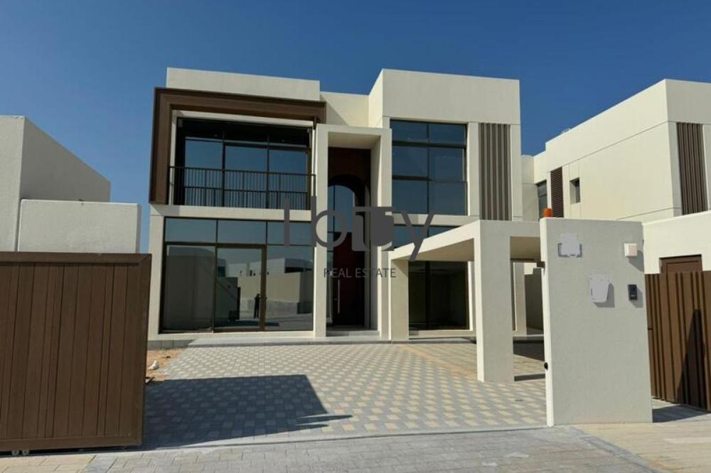 V4 In Souk  | Single Row | Corner Unit | Brand New