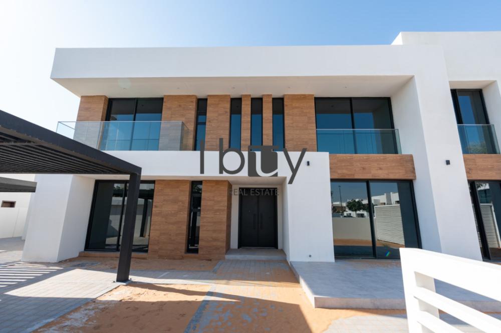 Corner Unit | Light Finishing | First Occupancy |