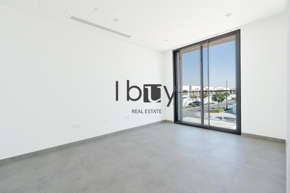 Corner Unit | Light Finishing | First Occupancy |