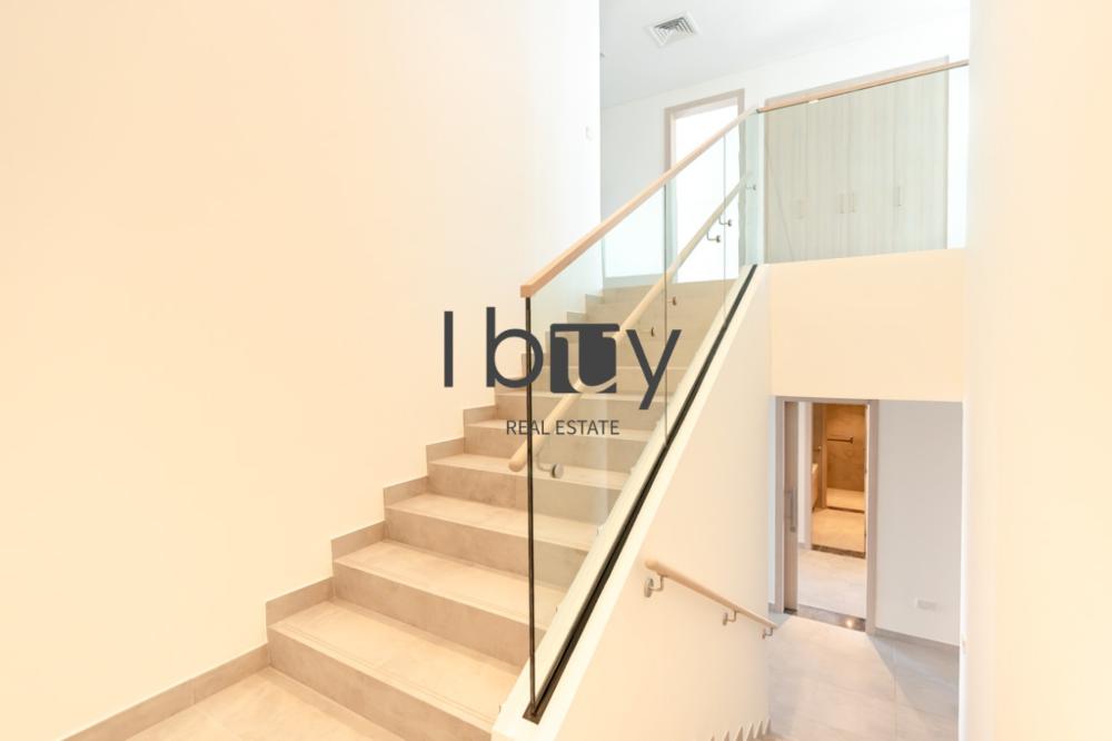 Corner Unit | Light Finishing | First Occupancy |