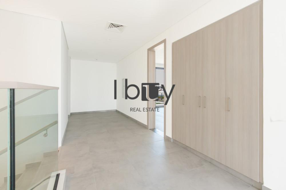 Corner Unit | Light Finishing | First Occupancy |