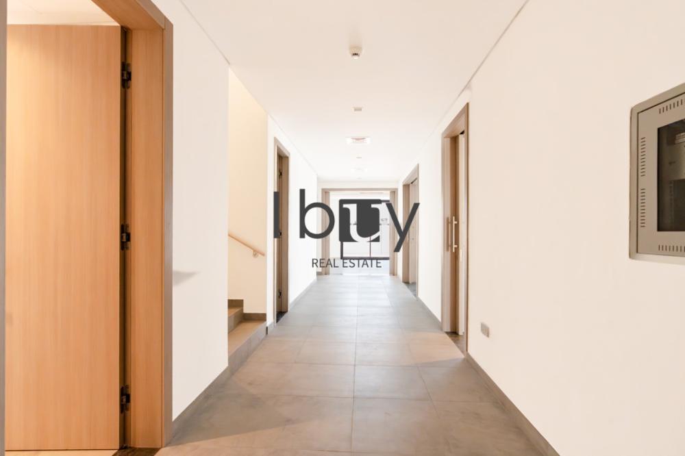 Corner Unit | Light Finishing | First Occupancy |