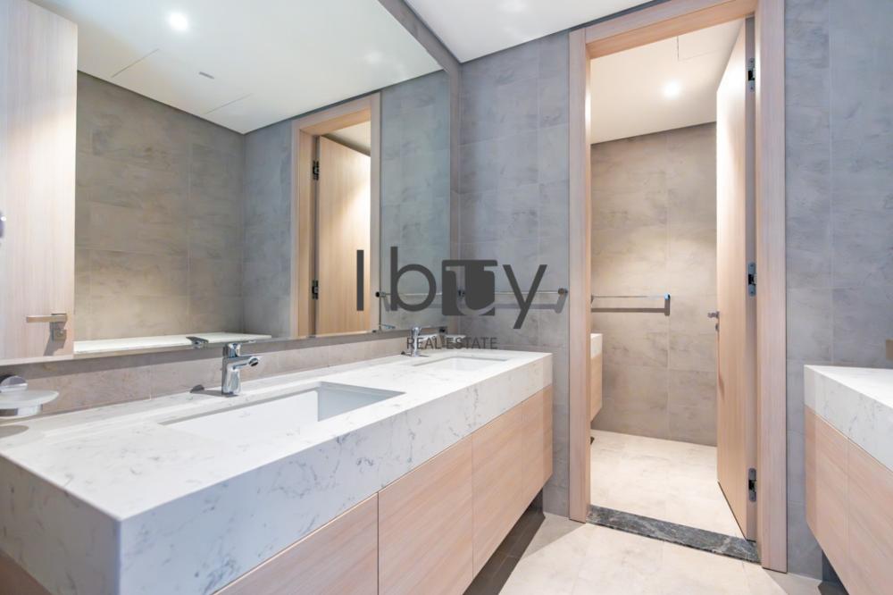 Corner Unit | Light Finishing | First Occupancy |