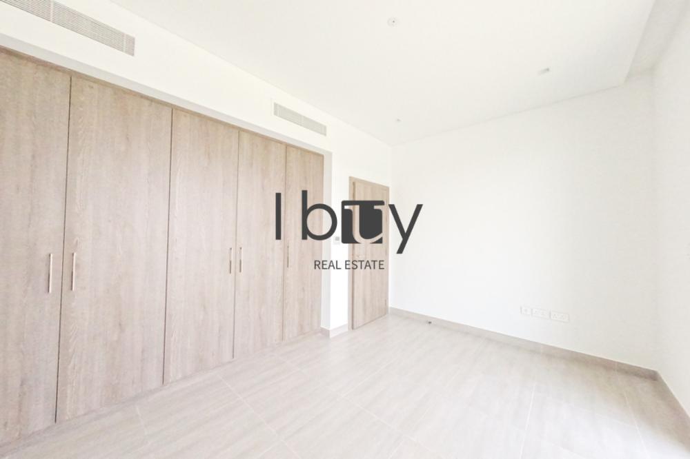 Single Row | Landscape | Move in Today | Hot Deal