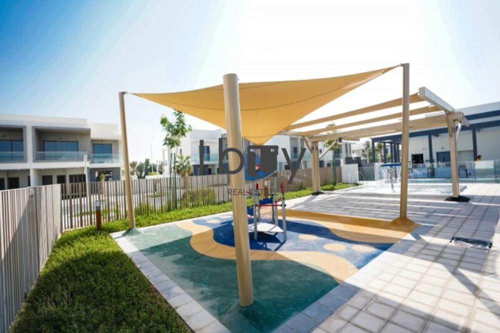 Single Row | Landscape | Move in Today | Hot Deal