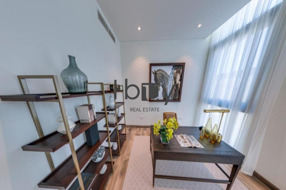 Second Row Corner|5 Executive| Sea View-Park View