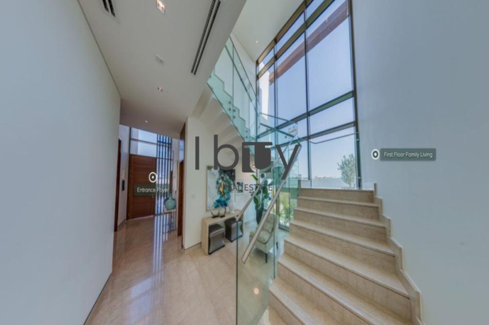 Second Row Corner|5 Executive| Sea View-Park View