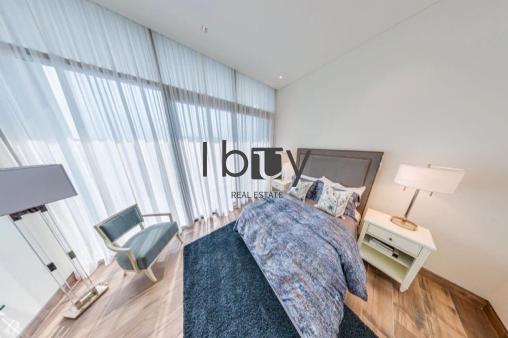 Second Row Corner|5 Executive| Sea View-Park View