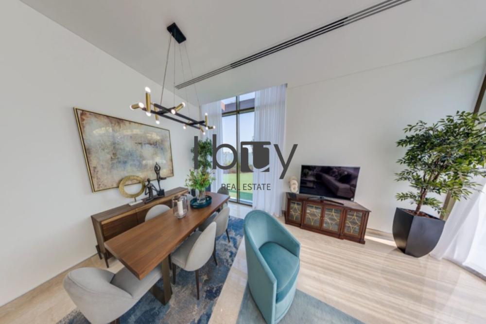 Second Row Corner|5 Executive| Sea View-Park View