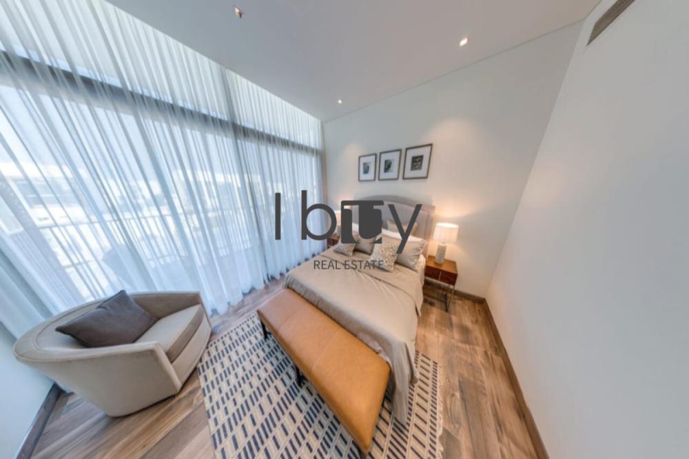 Second Row Corner|5 Executive| Sea View-Park View