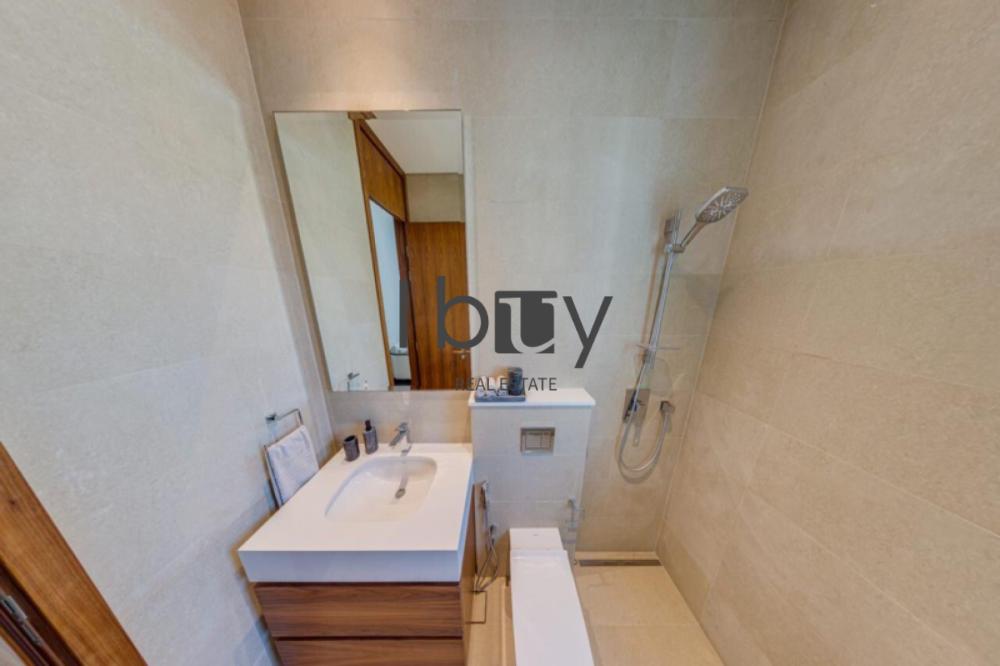 Second Row Corner|5 Executive| Sea View-Park View