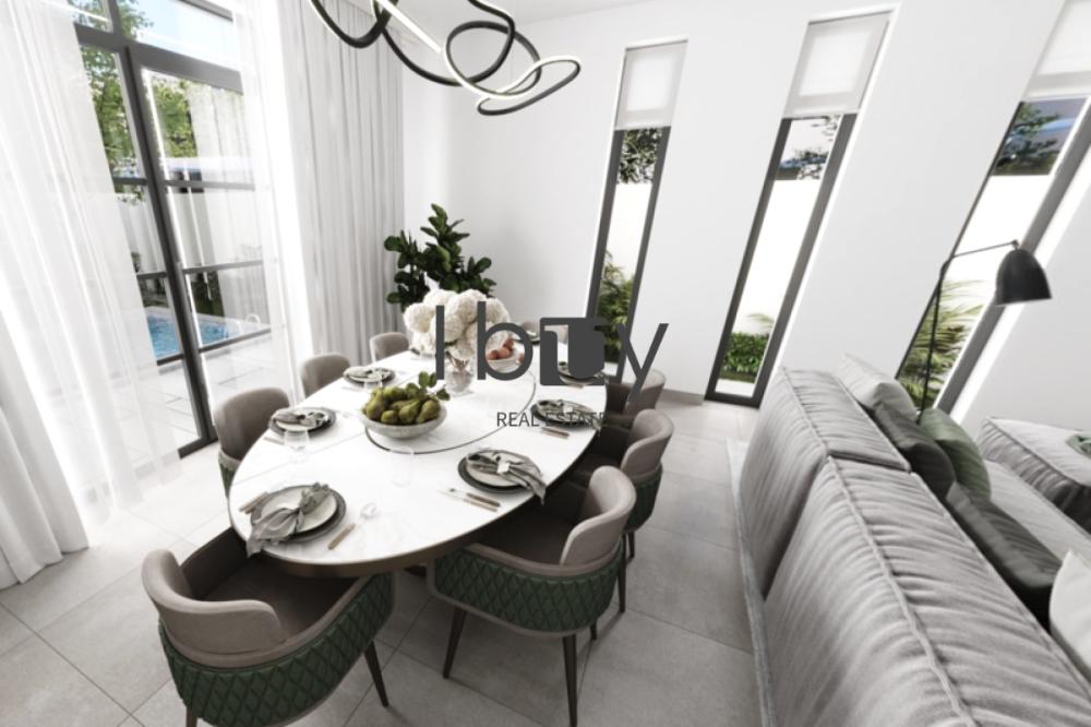 Single Row | Corner Unit | Prime Area | Hot Offer