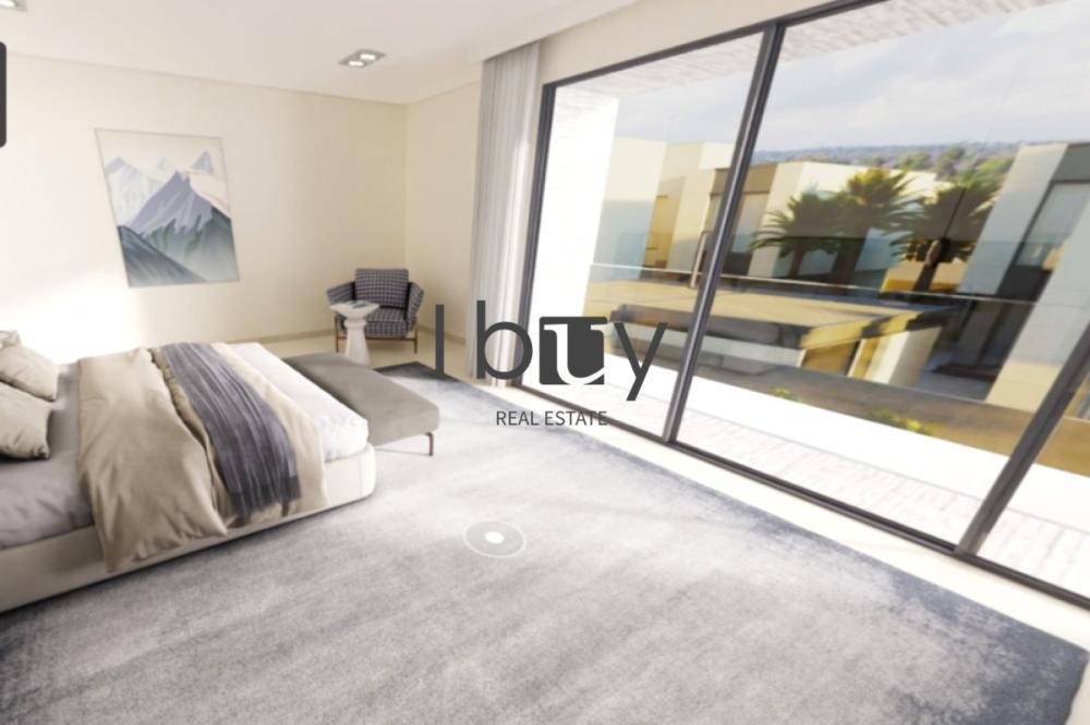 Single Row | High Ceiling | POD | Premium Finishes