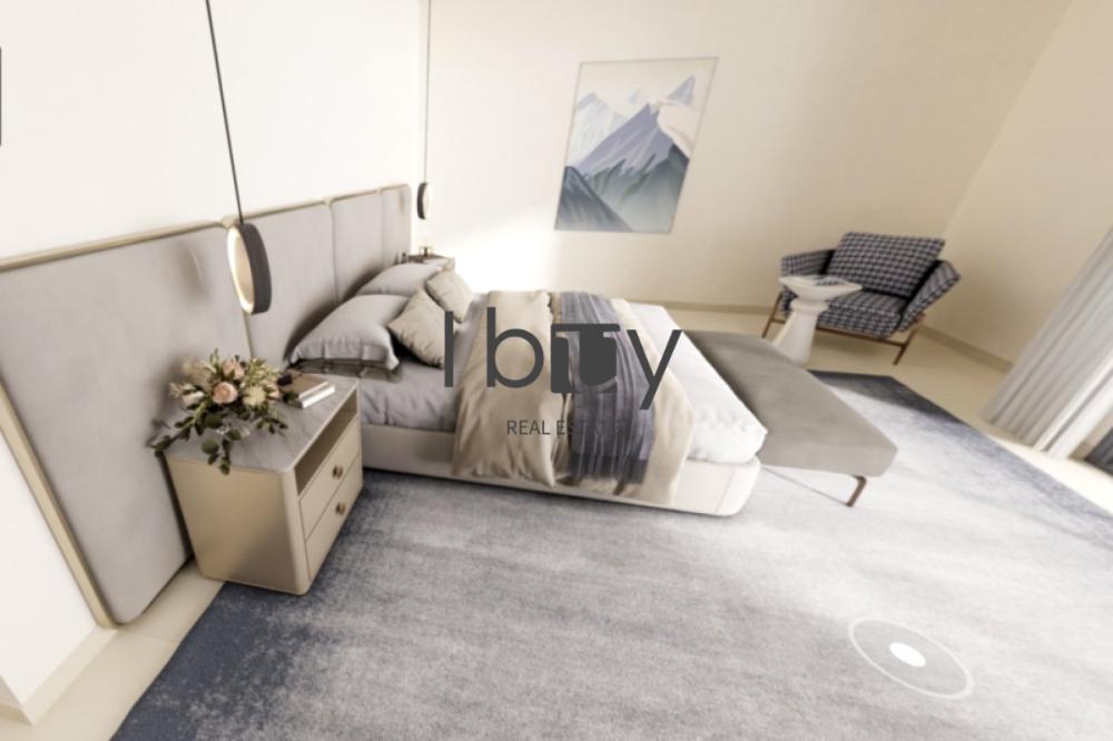 Single Row | High Ceiling | POD | Premium Finishes