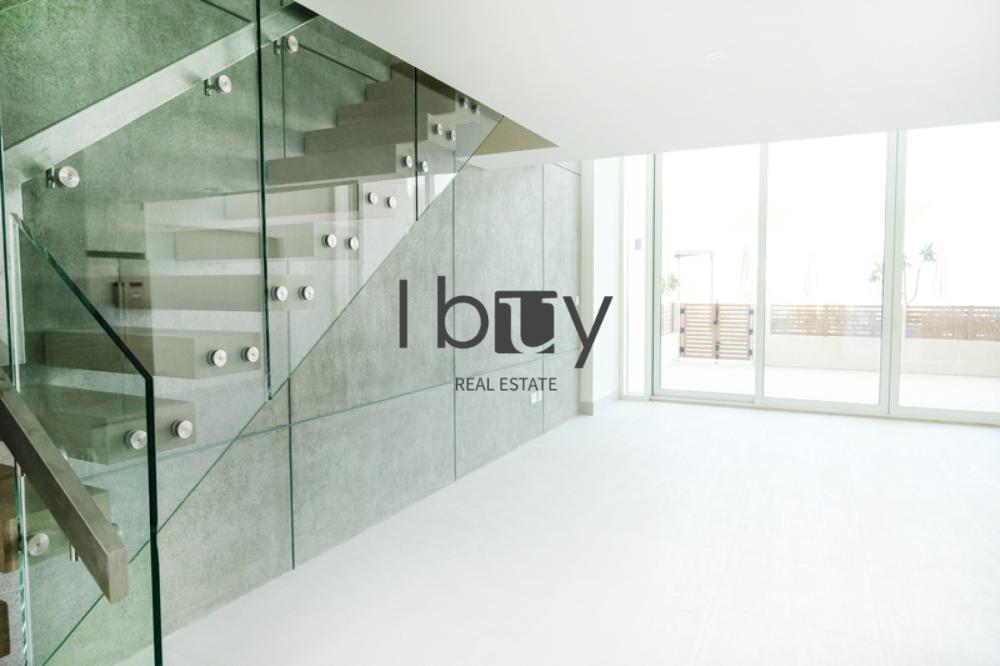 Massive Layout | LOFT | Sheikh Zayed Museum View