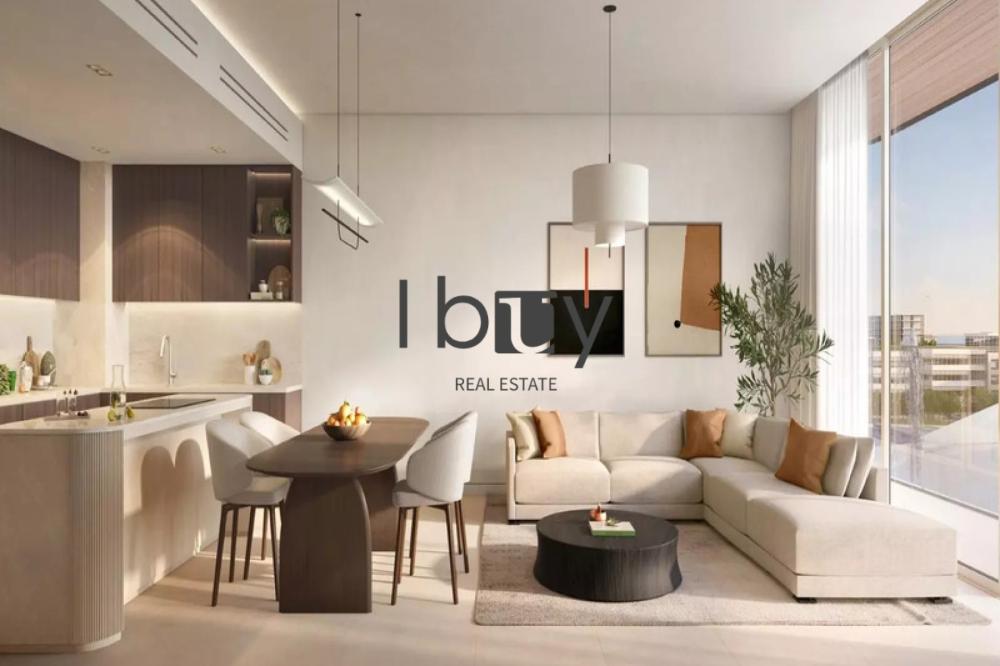 Luxurious Unit| Prime Area | High Floor| Hot Deal