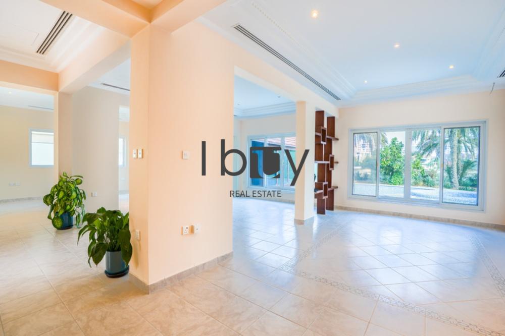 Luxurious 5BR Villa | Private Beach| Full Sea View