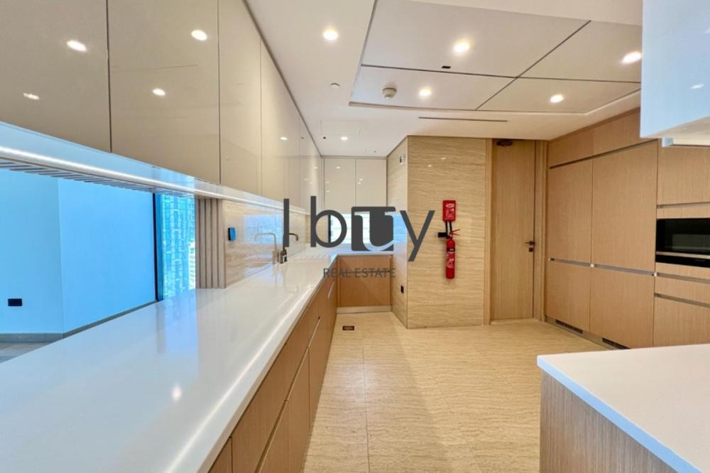 Biggest Layout | Maid Room |Tenanted | Hot Deal