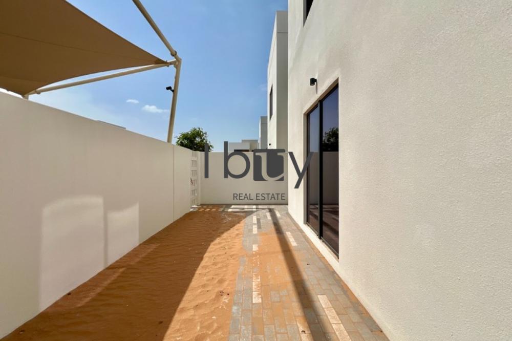 Single Row | Park View | Pool | Prime Area |