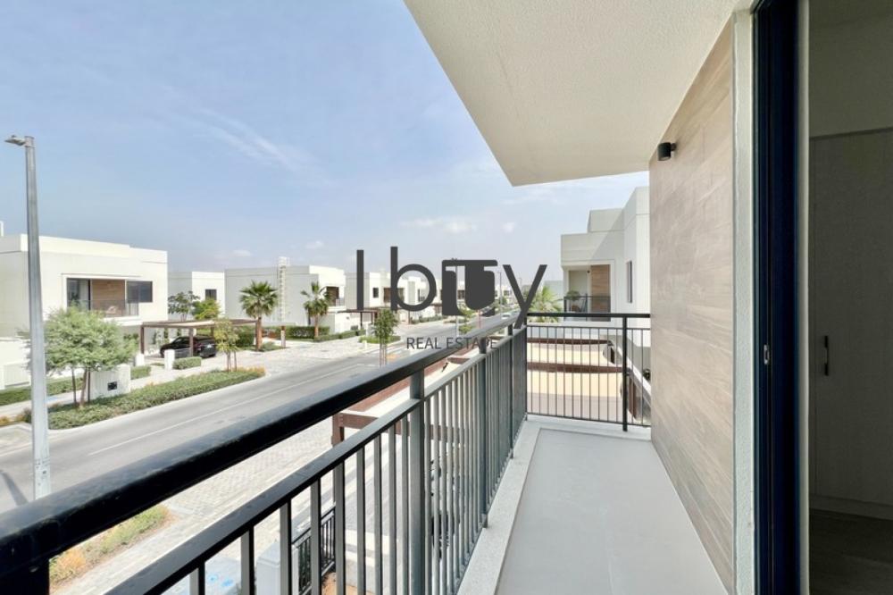 Single Row | Park View | Pool | Prime Area |