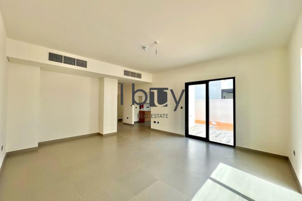 Single Row | Park View | Pool | Prime Area |