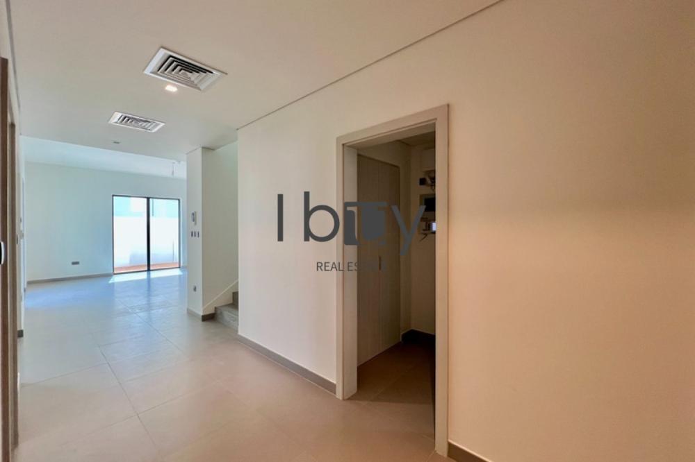 Single Row | Park View | Pool | Prime Area |