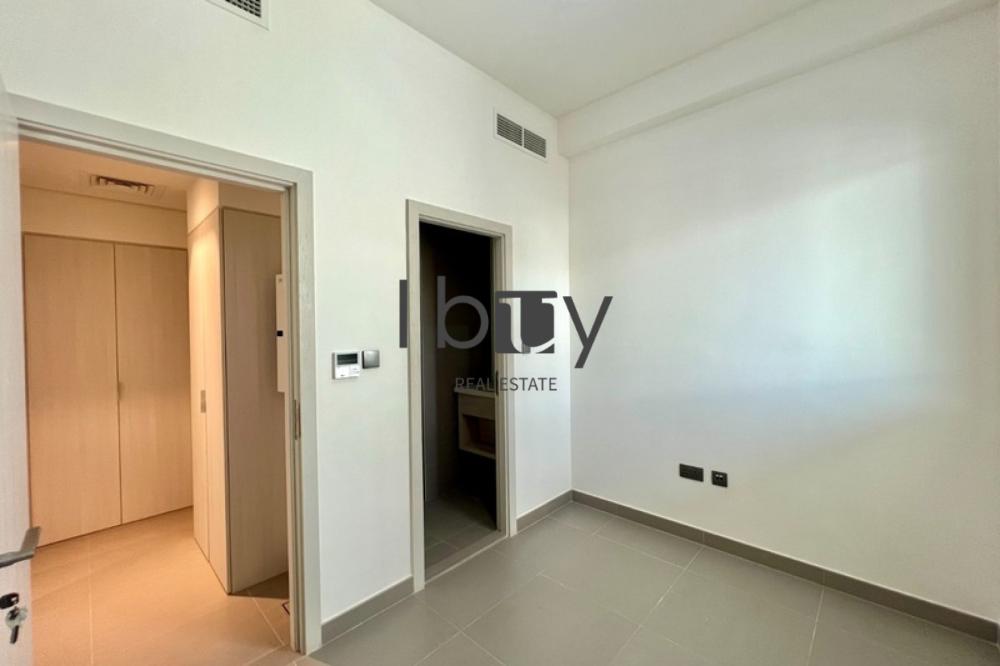 Single Row | Park View | Pool | Prime Area |