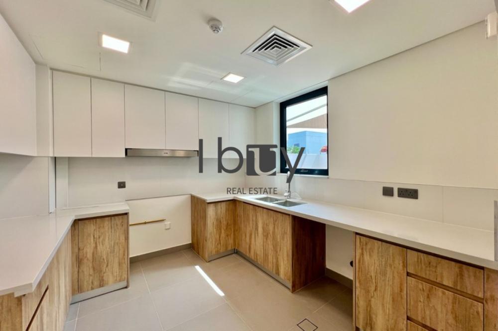 Single Row | Park View | Pool | Prime Area |