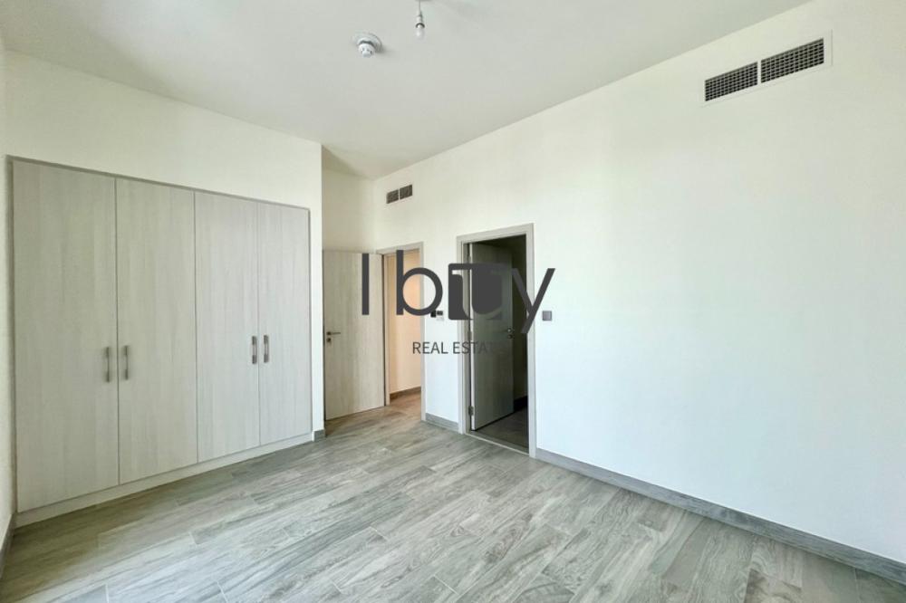 Single Row | Park View | Pool | Prime Area |