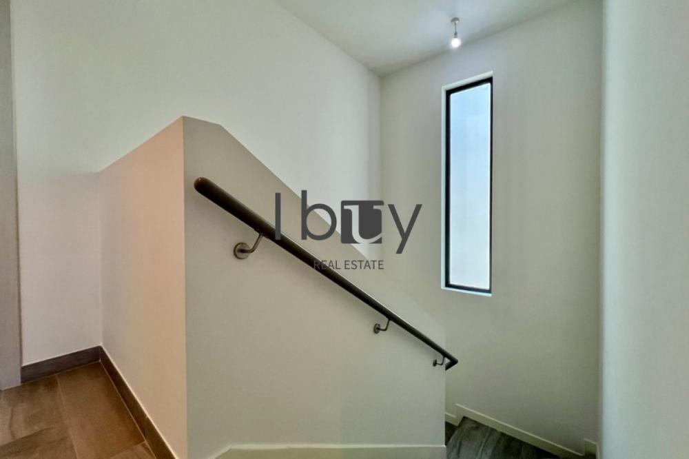 Single Row | Park View | Pool | Prime Area |