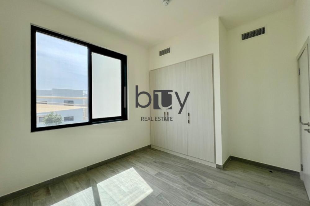 Single Row | Park View | Pool | Prime Area |