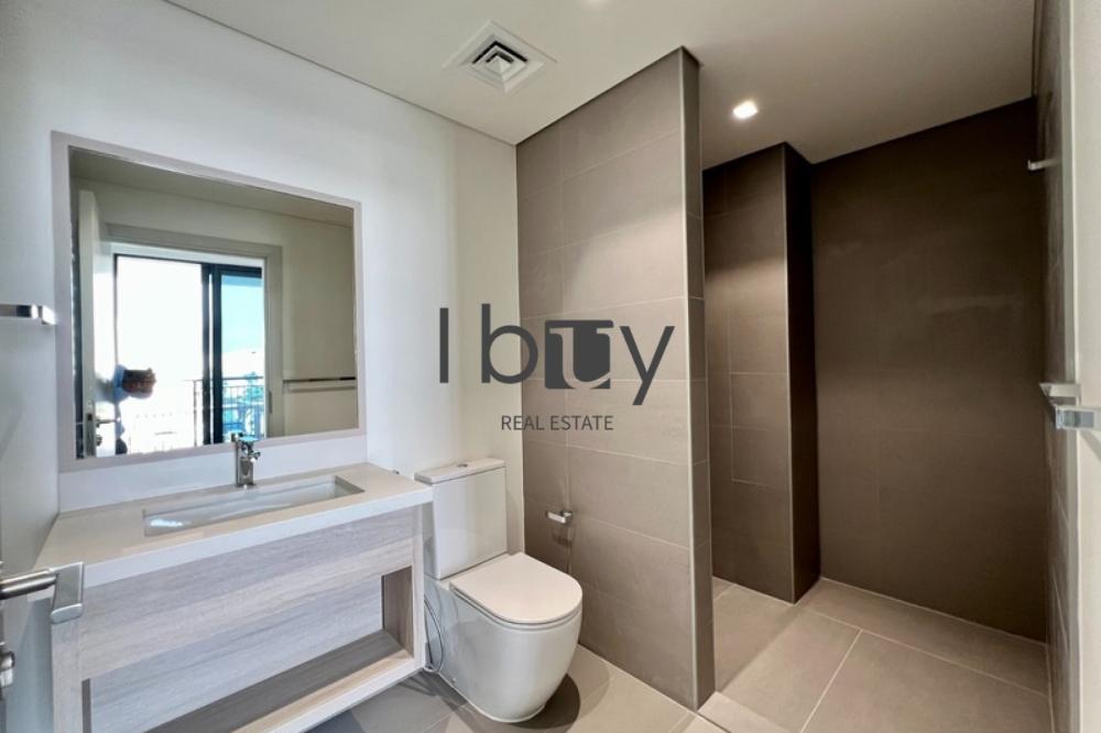 Single Row | Park View | Pool | Prime Area |