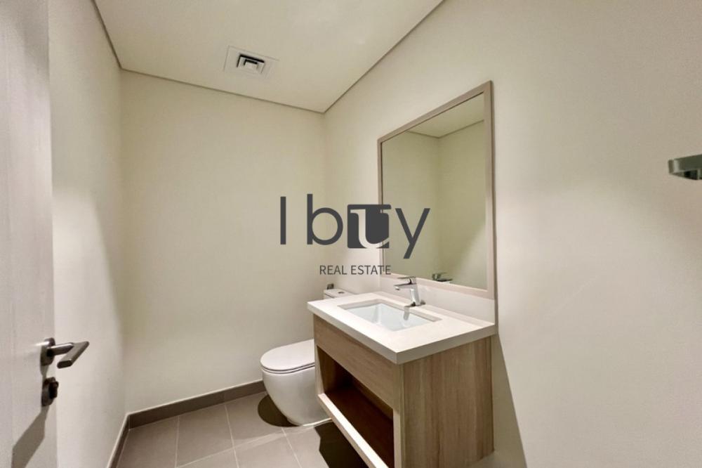 Single Row | Park View | Pool | Prime Area |