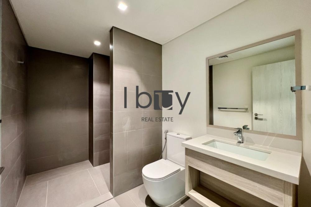 Single Row | Park View | Pool | Prime Area |