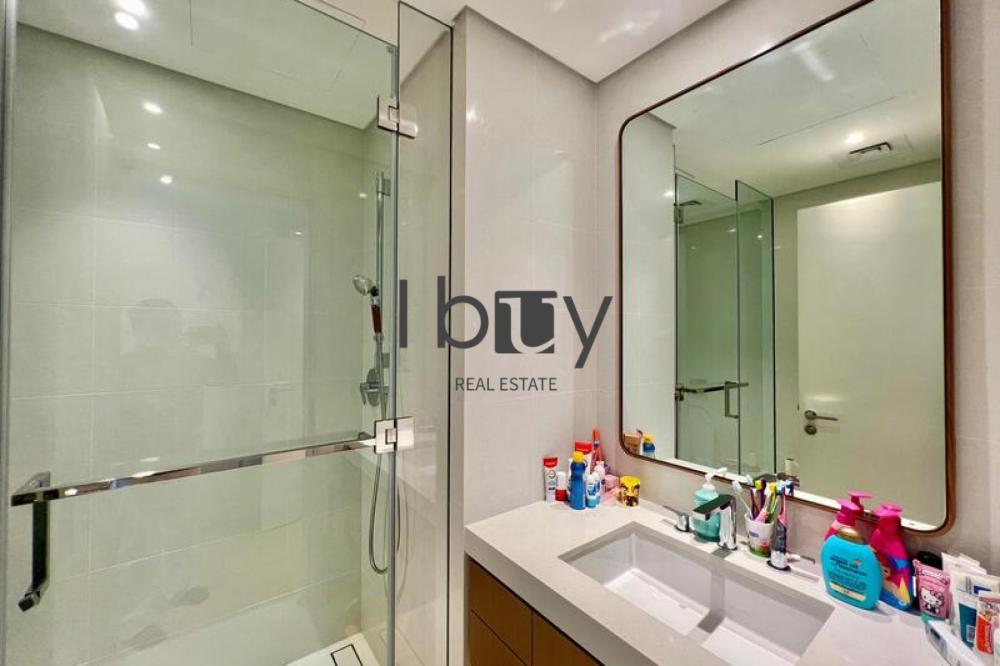 Actual Unit  | Maids Room | Partial Sea View |