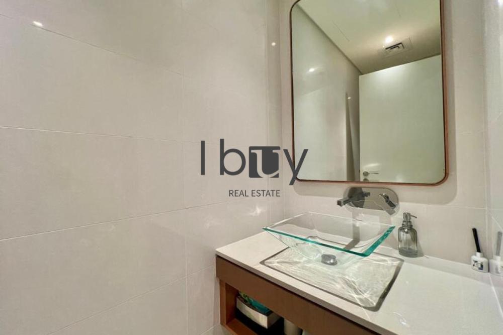 Actual Unit  | Maids Room | Partial Sea View |