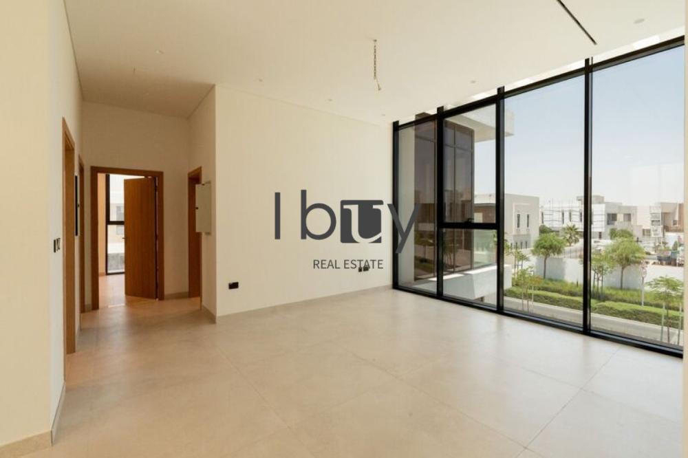 Luxurious Villa | Massive Layout | High Privacy |