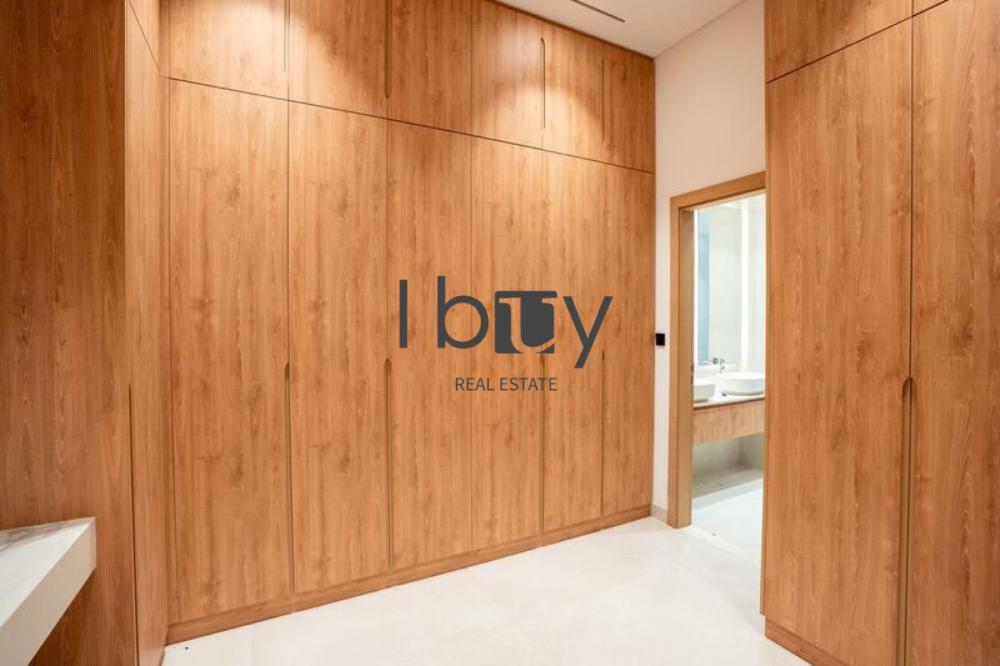 Luxurious Villa | Massive Layout | High Privacy |